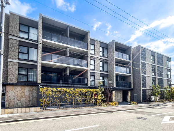 【グランド・サンリヤン甲子園三番町】外観