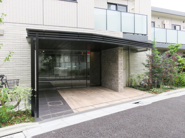 【オープンレジデンシア羽根木の森】エントランス