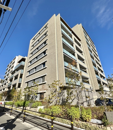 【プラウド吹田千里丘テラス】建物外観 【プラウド吹田千里丘テラス】建物外観