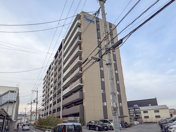 【プレサンスロジェ塚本】外観