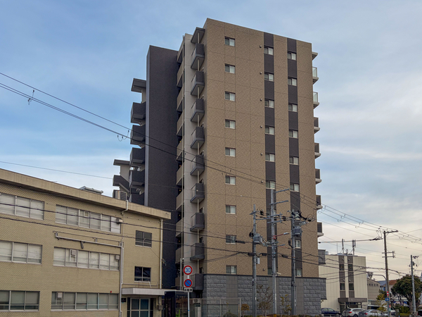 【プレサンスロジェ塚本】外観