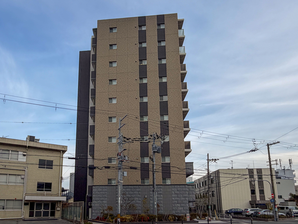 【プレサンスロジェ塚本】外観