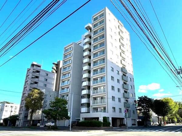 【パークホームズ近代美術館前】外観１