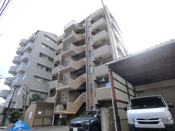 【サンドミール綾瀬】外観