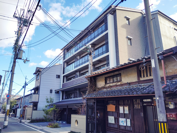 【プレサンスロジェ京都西陣】外観