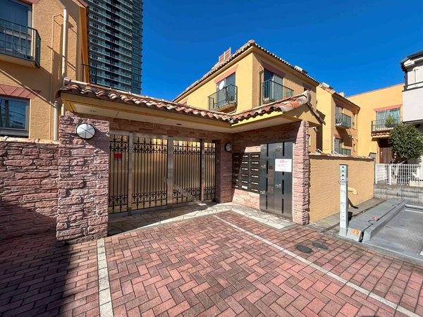 【セボン聖蹟桜ヶ丘】外観