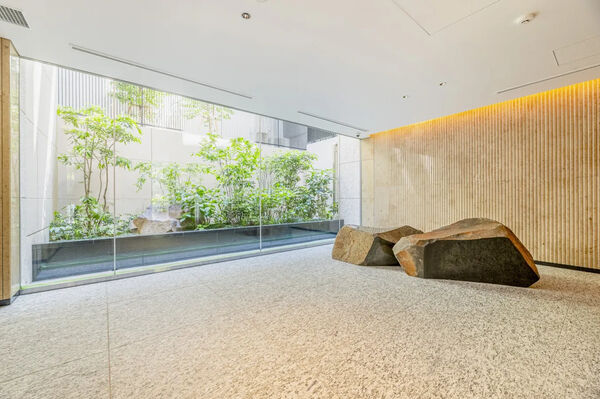 【ザ・パークハウス南麻布】ラウンジ 【ザ・パークハウス南麻布】ラウンジ