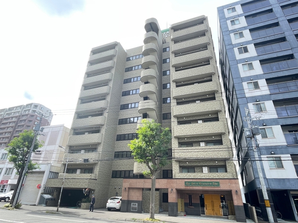 【ダイアパレス美術館通】外観