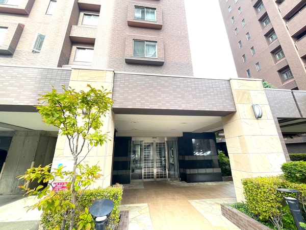 【ダイアパレス美術館通】エントランス