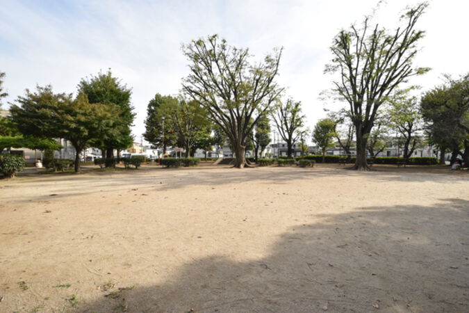 下東公園まで約140ｍ（徒歩2分）