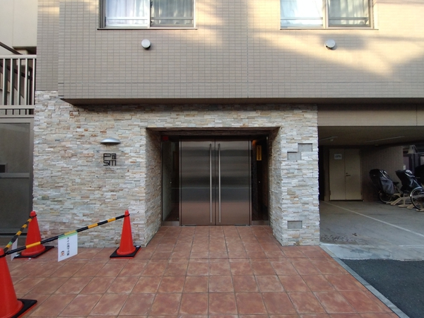 【パテラ西東京新町】エントランス