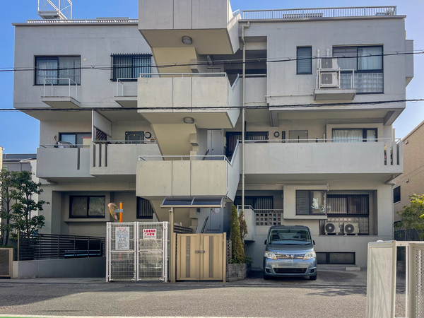 【トムハウス】外観