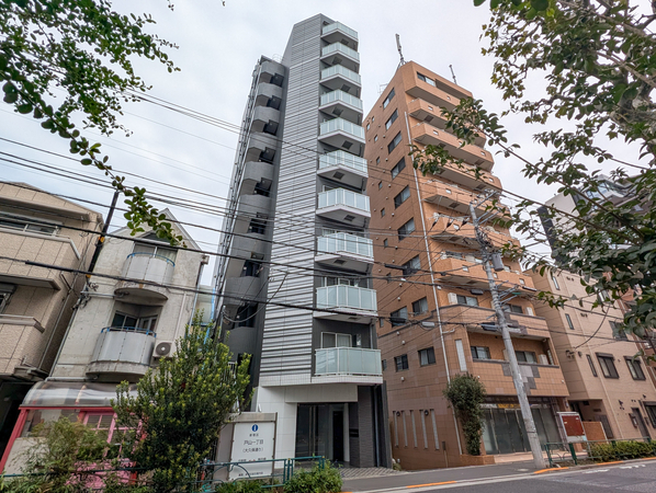 【アクサス新宿戸山】外観