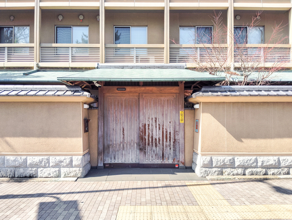 【グランドメゾン京都御所西】エントランス 【グランドメゾン京都御所西】エントランス