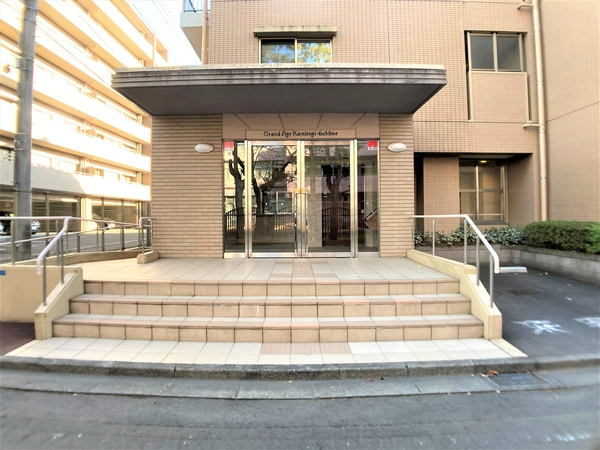 【野村グランアージュ上杉六丁目】エントランスアプローチ 【野村グランアージュ上杉六丁目】エントランスアプローチ