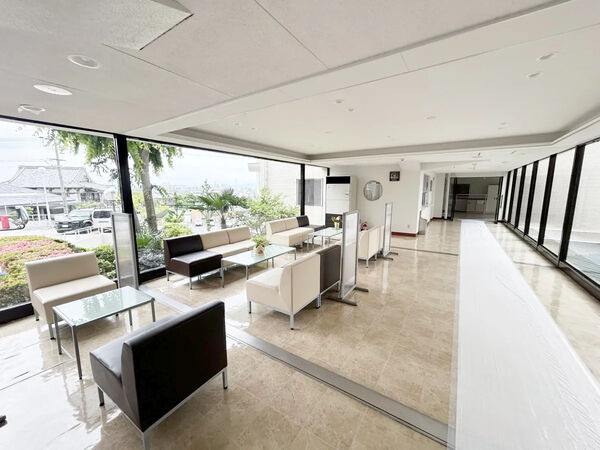 【日車マンション平和が丘】ロビー