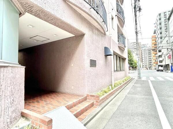 【ローズハイツ日本橋浜町】エントランスアプローチ