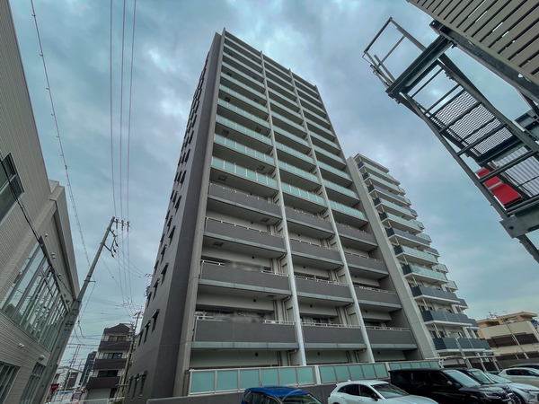 【ファミリアーレ矢田レジデンス】外観