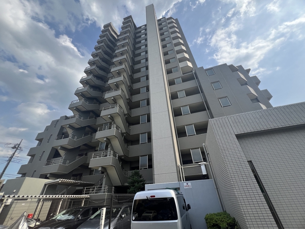 【藤和シティホームズ大宮氷川参道】外観
