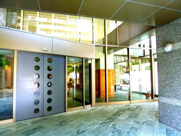 【ザ・センチュリーステイツ】エントランス２