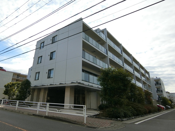 【エクセレントシティ日吉本町ガーデン】外観