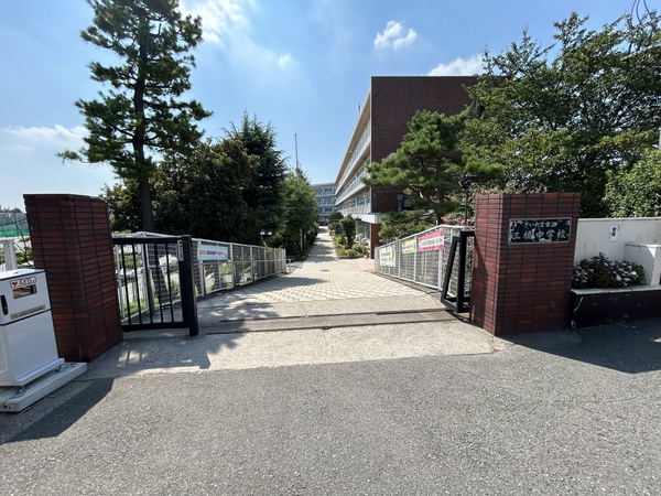 さいたま市立三橋中学校　約800ｍ