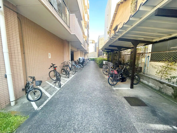 【コスモ板橋蓮根】駐輪場 【コスモ板橋蓮根】駐輪場