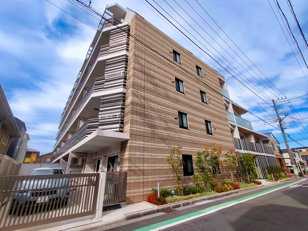 【リストレジデンス横濱弘明寺】外観