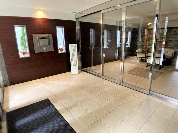 【シティハウス一番町ウェスト】エントランス