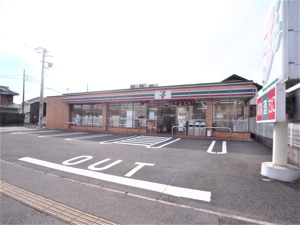 セブンイレブン東岩槻駅南店 約130m セブンイレブン東岩槻駅南店 約130m