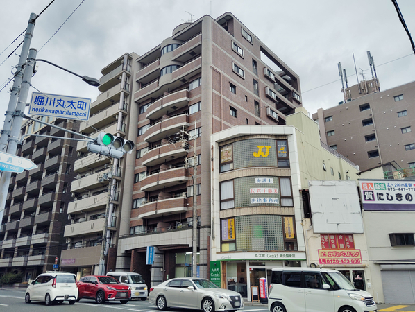 【メロディーハイム二条城】外観