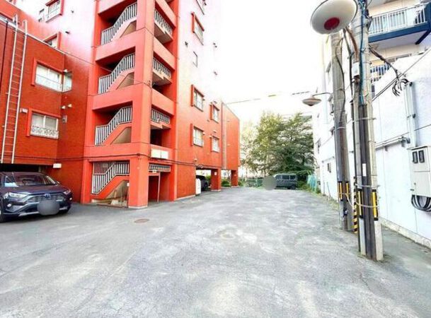 【ふじ井ハイデンス円山】共用部分(駐車場) 【ふじ井ハイデンス円山】共用部分(駐車場)