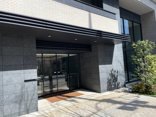 【プラウド所沢寿町】エントランス