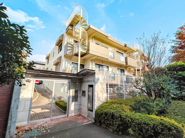 【セボンガーデン井草】外観