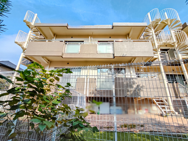 【セボンガーデン井草】外観