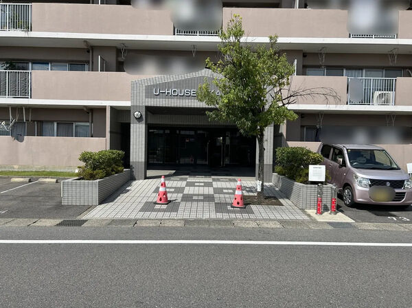 【ユーハウス第5岡崎】エントランス