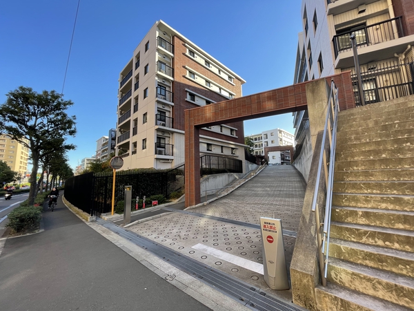 【シティテラス横濱仲町台弐番館】外観