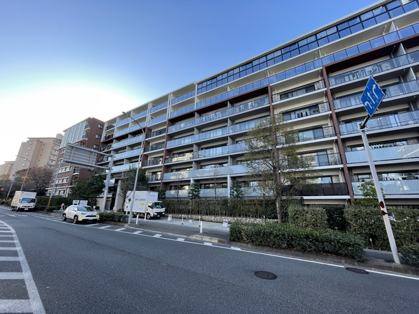 【シティテラス横濱仲町台弐番館】外観