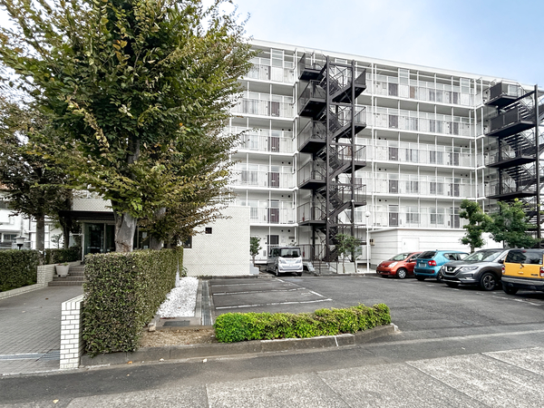 【向ケ丘遊園ビューハイツ】外観