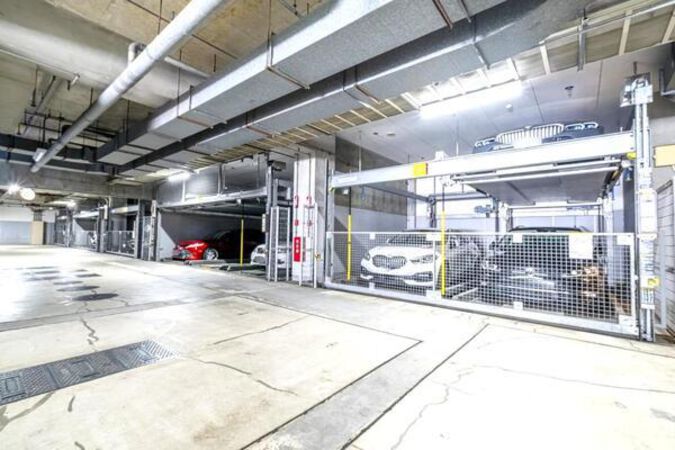 弐番館(駐車場) 弐番館(駐車場)