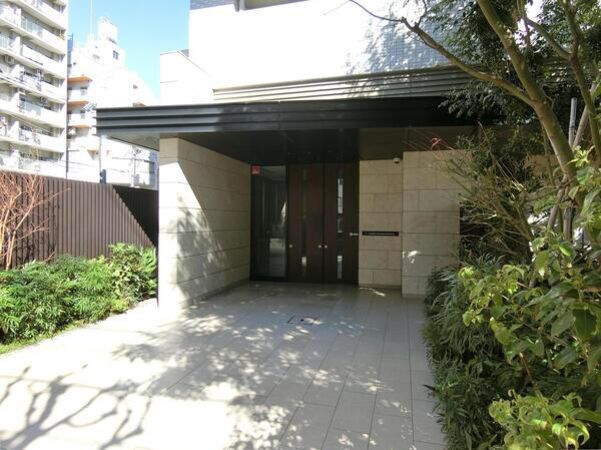 【ルジェンテ武蔵小山】エントランス