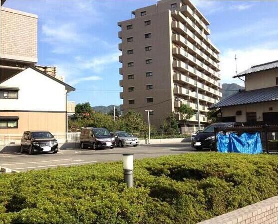 【フローレンス矢口駅前グランドアーク】平面駐車場