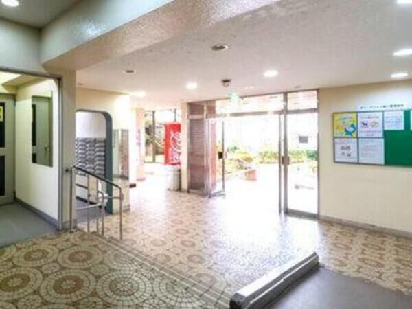 【オリーブハイツ相川】エントラン3