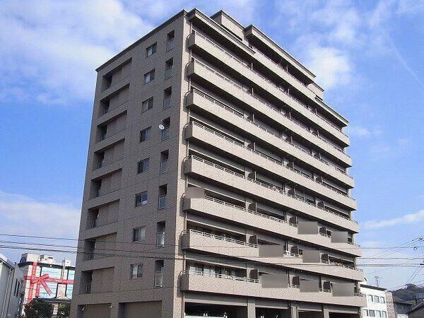 【ロイヤルガーデン白楽町】外観