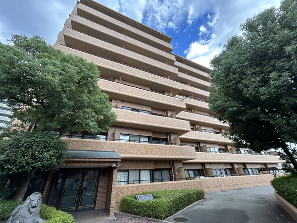 【ライオンズヒルズ山根】外観