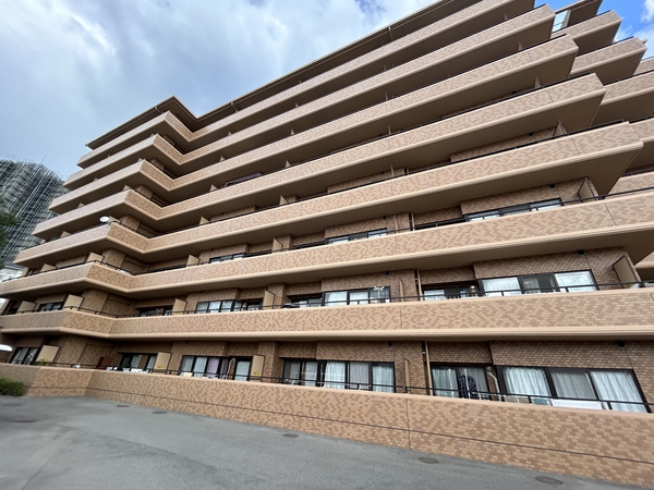 【ライオンズヒルズ山根】外観