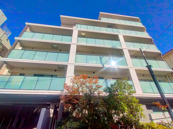 【プレミスト横濱白楽】外観