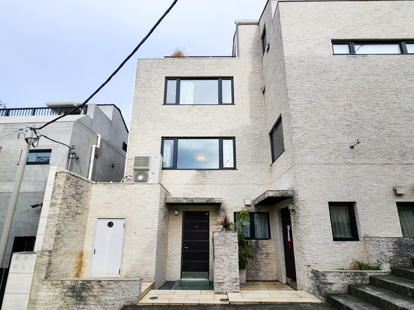 【BELGRAVIAPROVA】外観