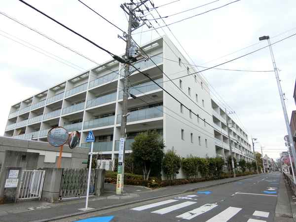 【イニシア武蔵新城ハウス】外観