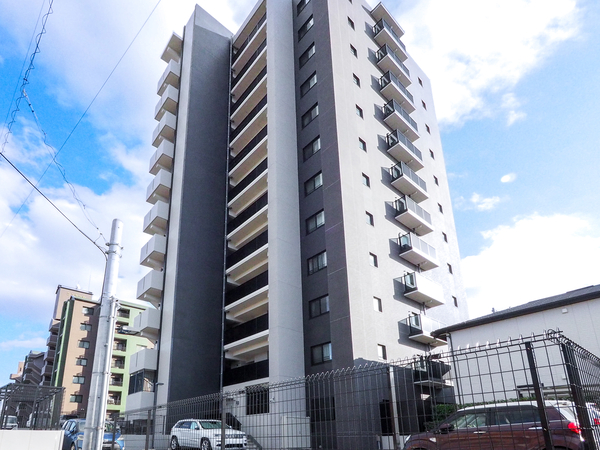 【バンベール三好ヶ丘】外観